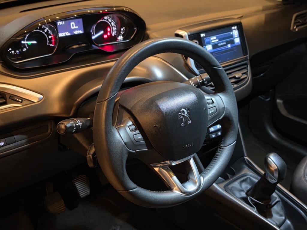 PEUGEOT 2008 - Foto