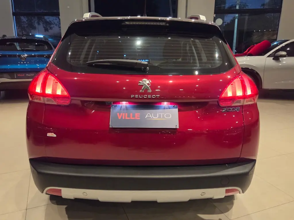 PEUGEOT 2008 - Foto