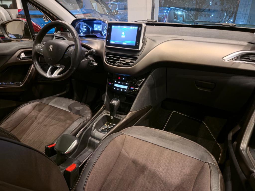 PEUGEOT 2008 - Foto