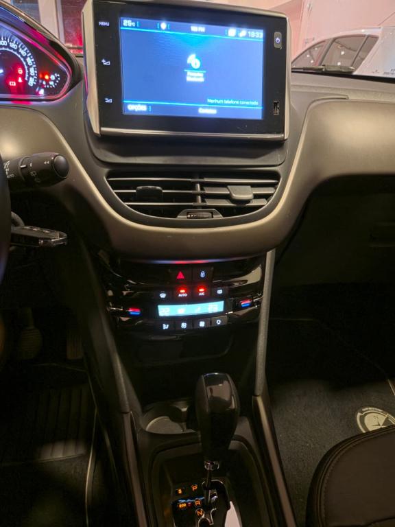 PEUGEOT 2008 - Foto