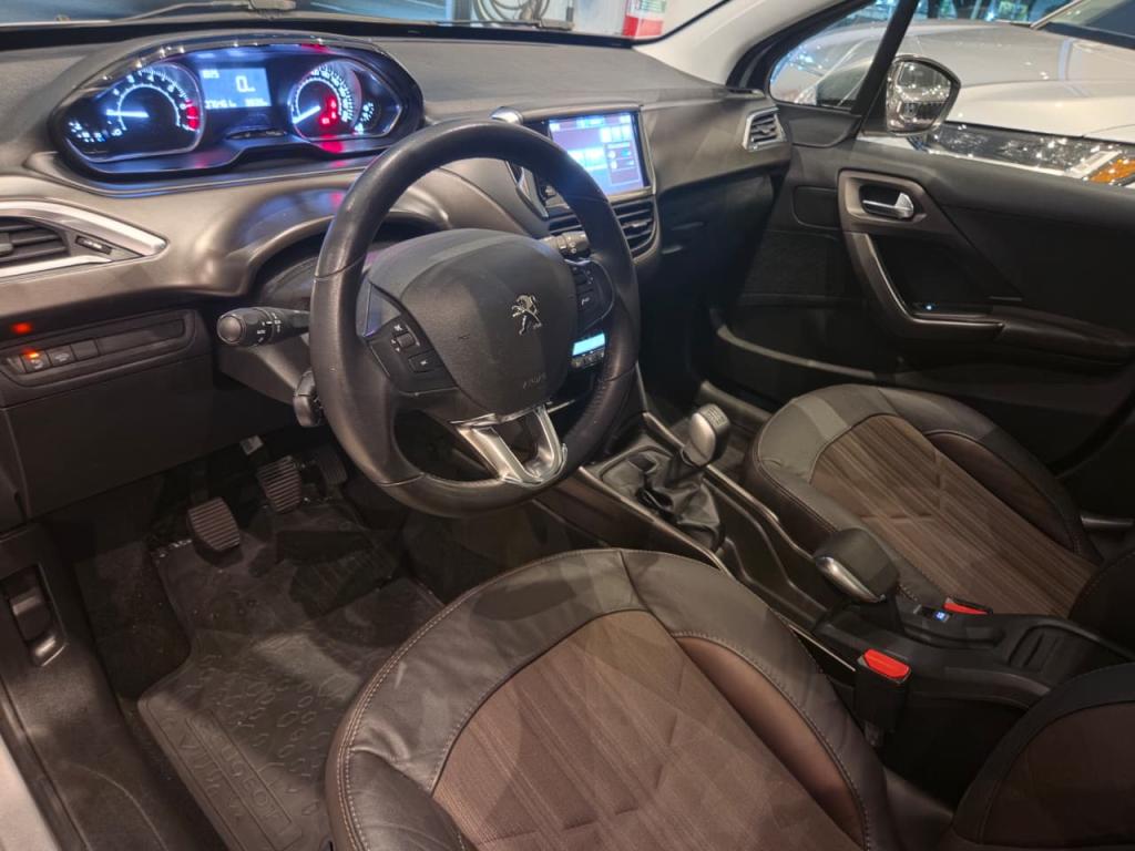 PEUGEOT 2008 - Foto