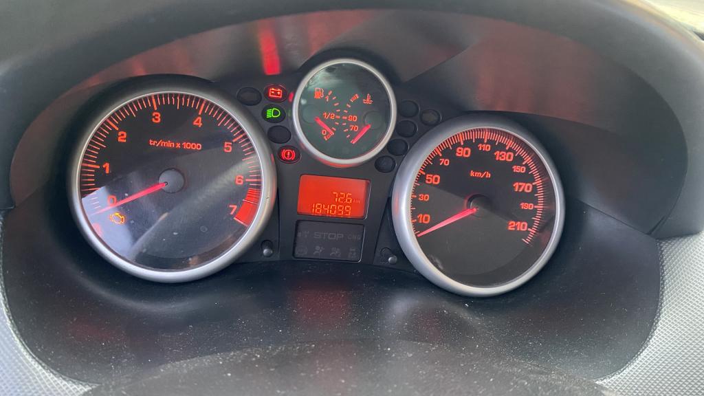 PEUGEOT 207 Hatch - Foto