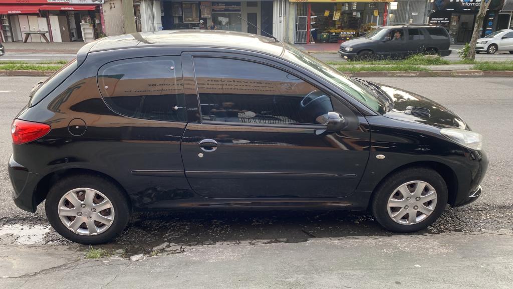 PEUGEOT 207 Hatch - Foto