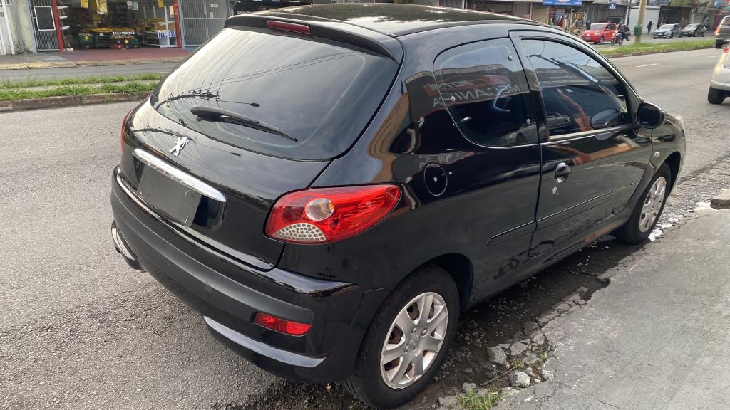 PEUGEOT 207 Hatch - Foto