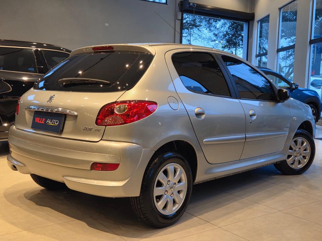 PEUGEOT 207 Hatch - Foto