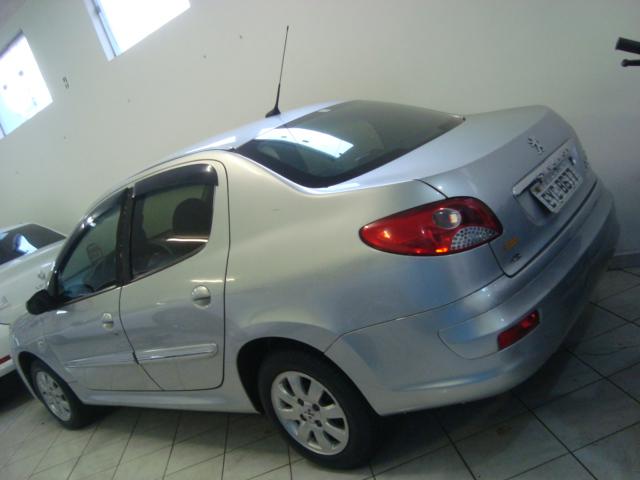 PEUGEOT 207 Sedan - Foto