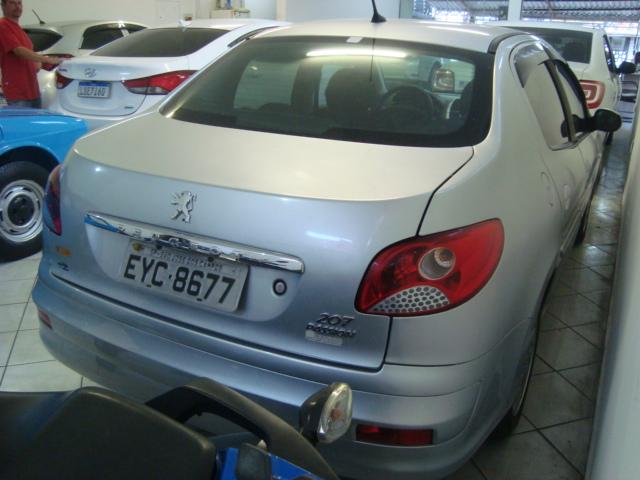PEUGEOT 207 Sedan - Foto