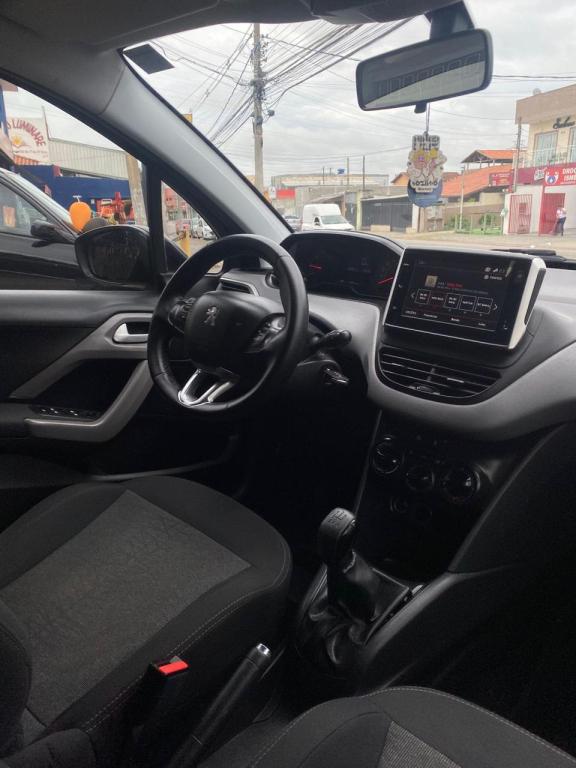 PEUGEOT 208 - Foto