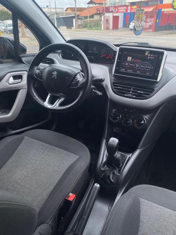 PEUGEOT 208 - Foto