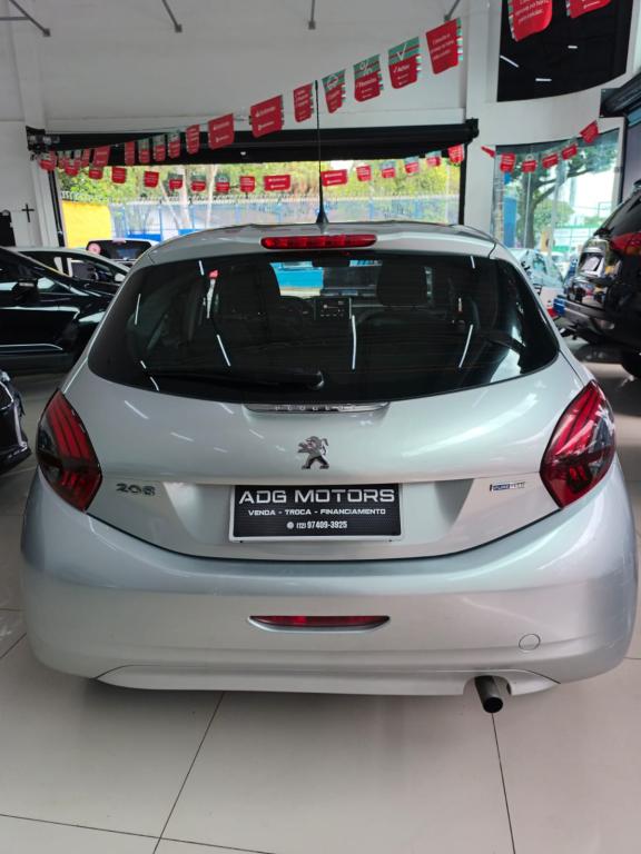PEUGEOT 208 - Foto