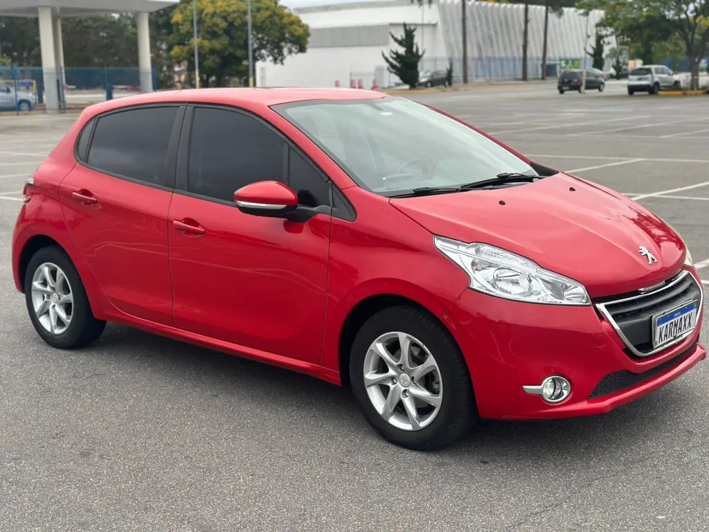 PEUGEOT 208 - Foto