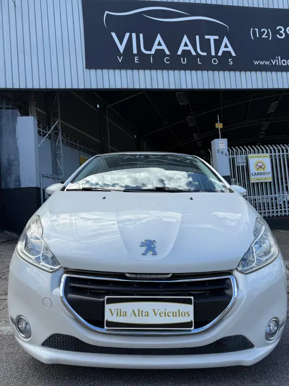 PEUGEOT 208 - Foto