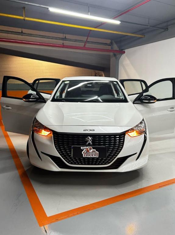 PEUGEOT 208 - Foto
