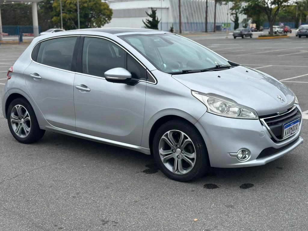 PEUGEOT 208 - Foto