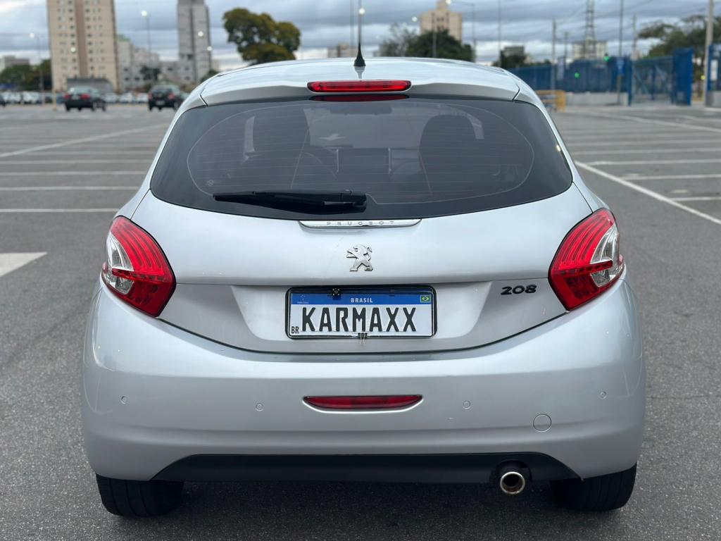 PEUGEOT 208 - Foto
