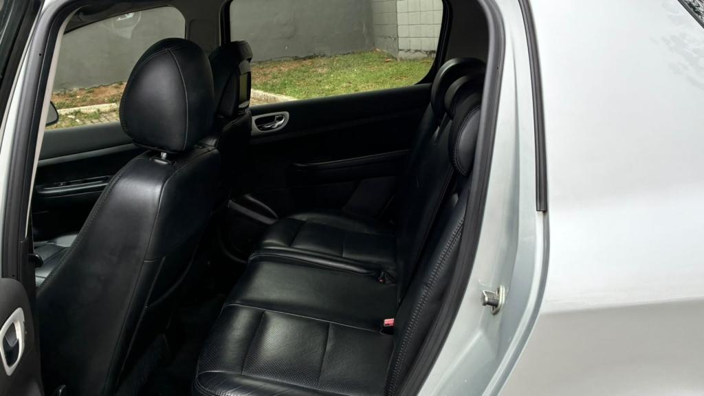 PEUGEOT 307 Hatch - Foto