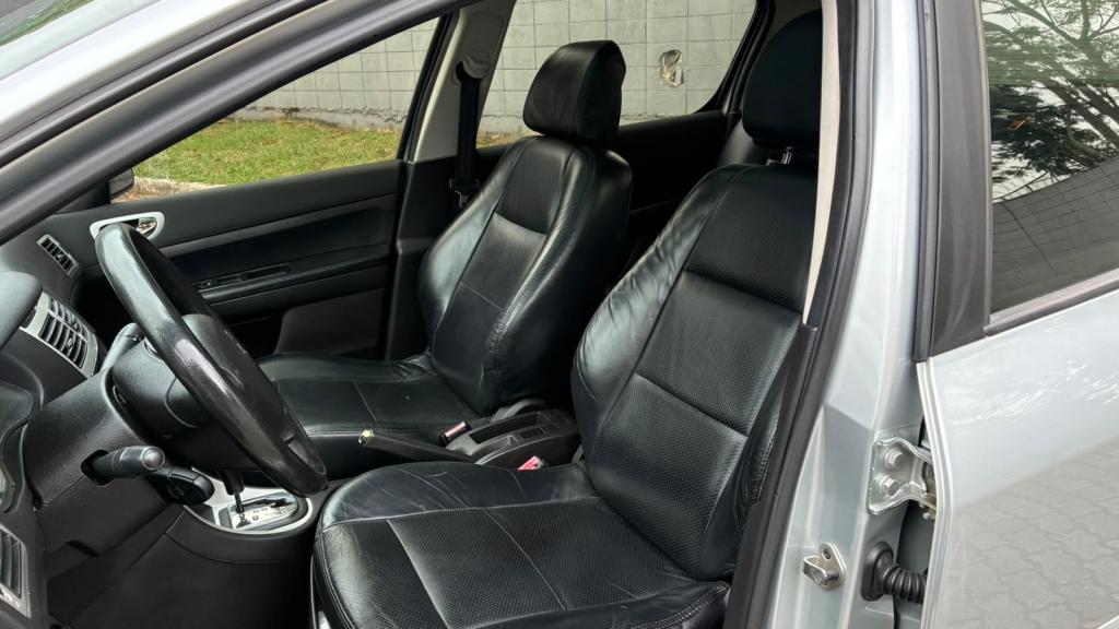 PEUGEOT 307 Hatch - Foto