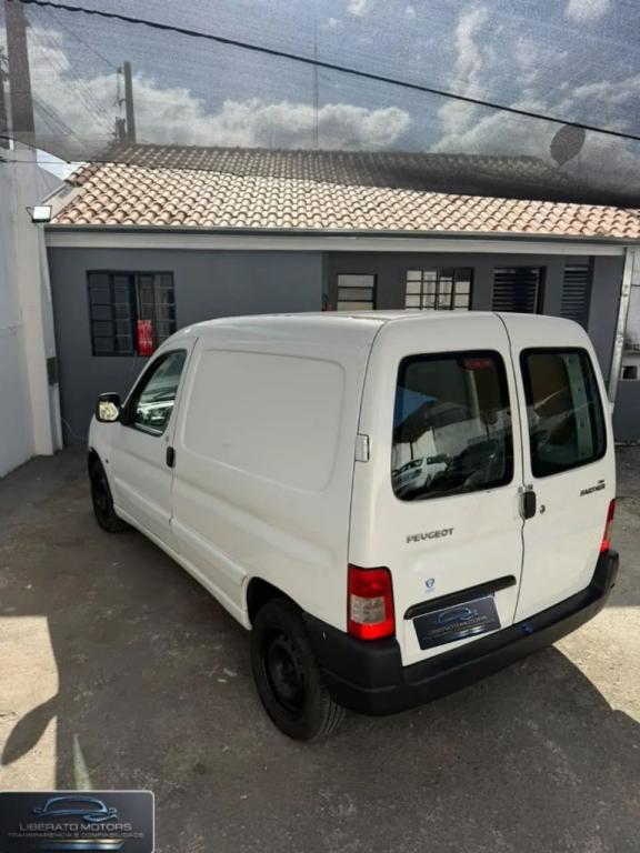 PEUGEOT Partner - Foto