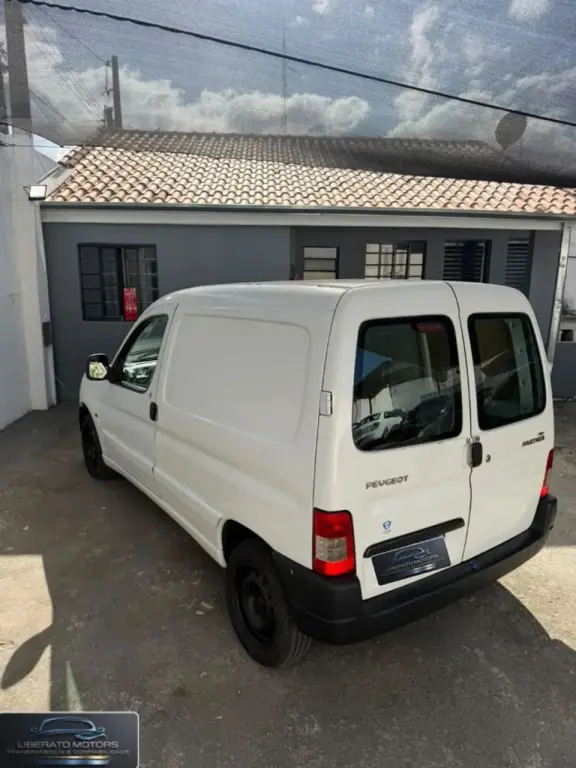 PEUGEOT Partner - Foto