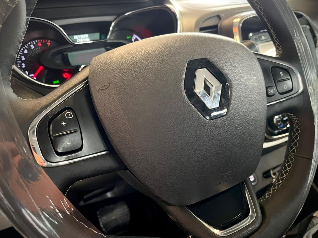 RENAULT Captur - Foto