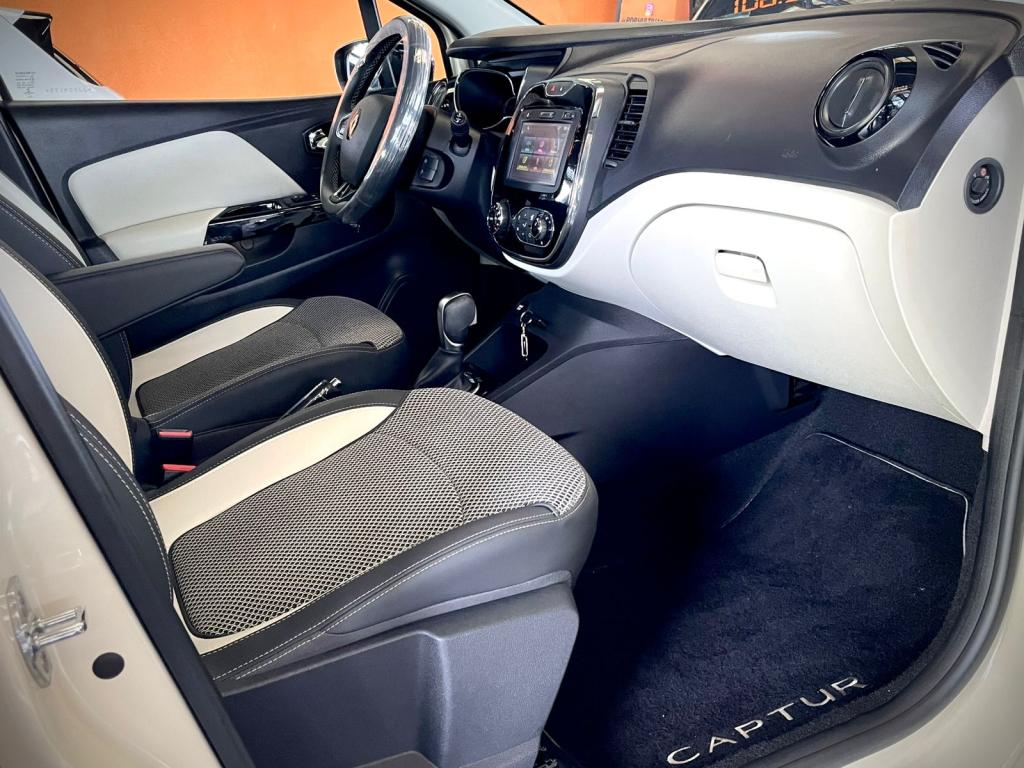 RENAULT Captur - Foto