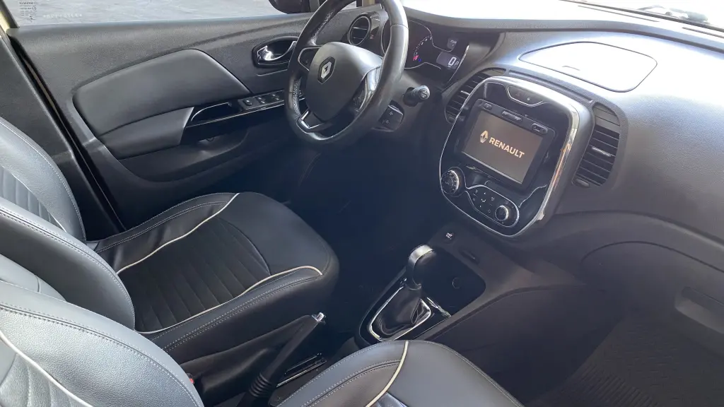 RENAULT Captur - Foto