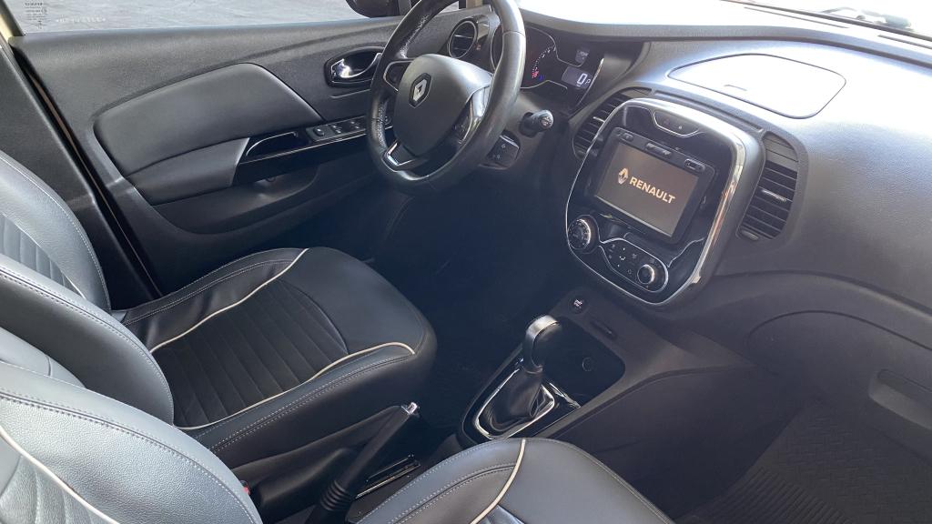 RENAULT Captur - Foto
