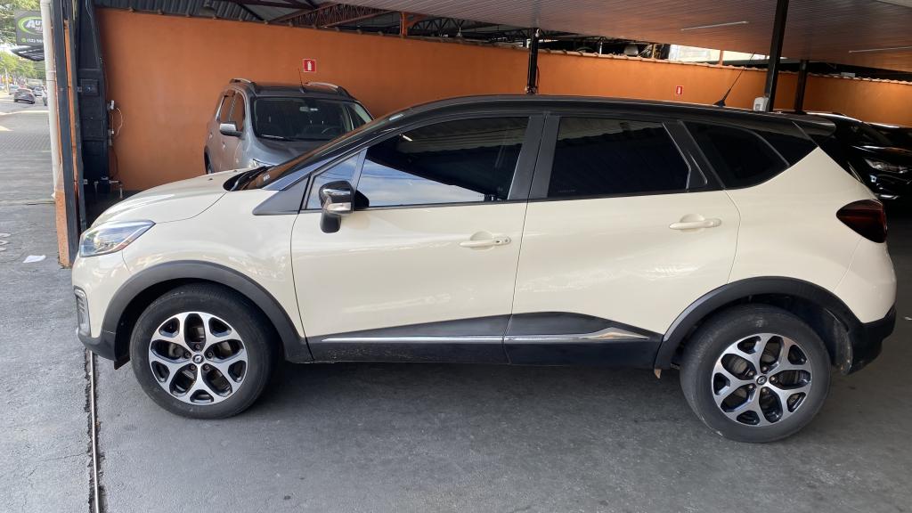 RENAULT Captur - Foto