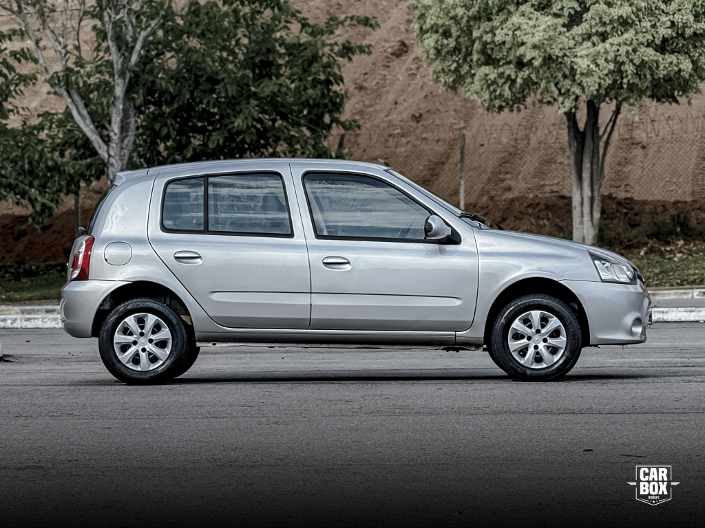 RENAULT Clio Hatch - Foto