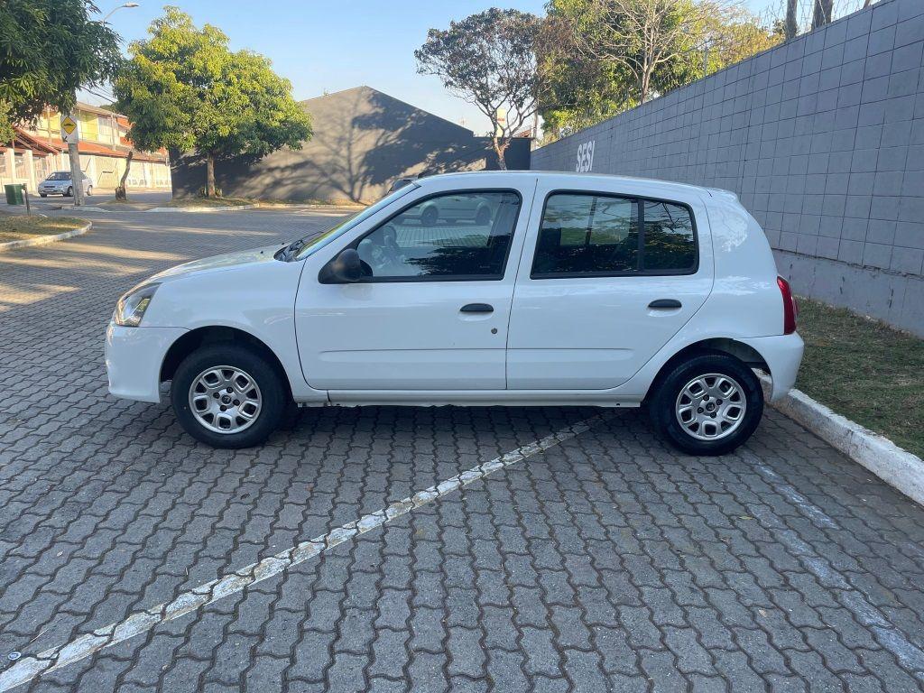 RENAULT Clio Hatch - Foto