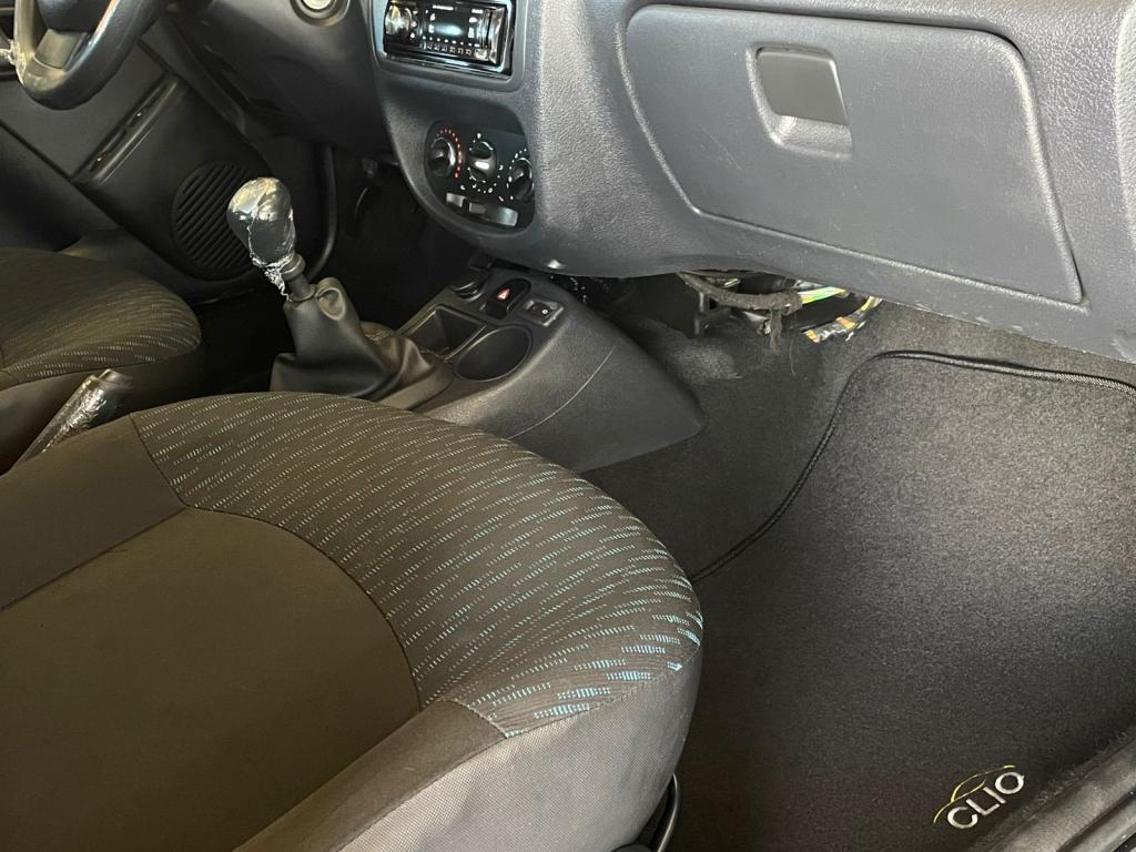 RENAULT Clio Hatch - Foto