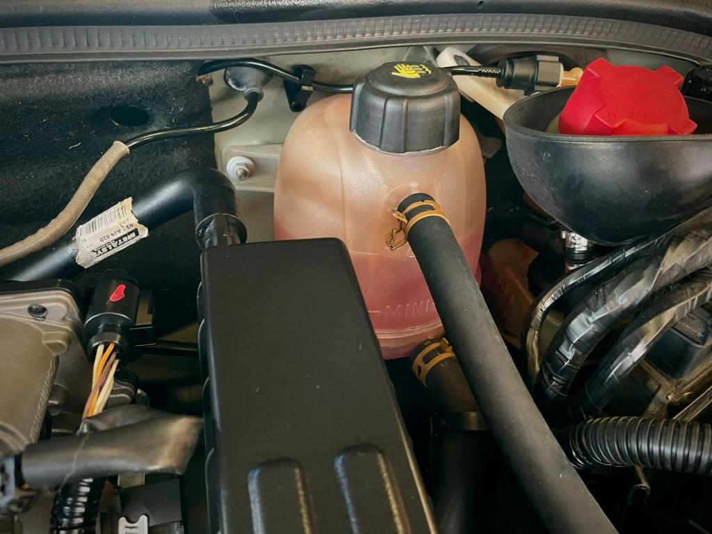 RENAULT Clio Hatch - Foto