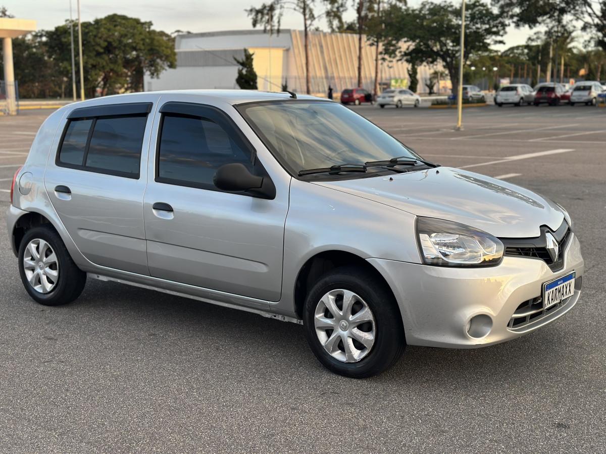 RENAULT Clio Hatch - Foto