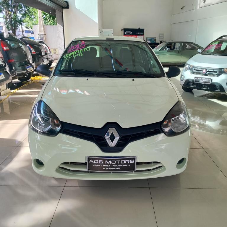 RENAULT Clio Hatch - Foto