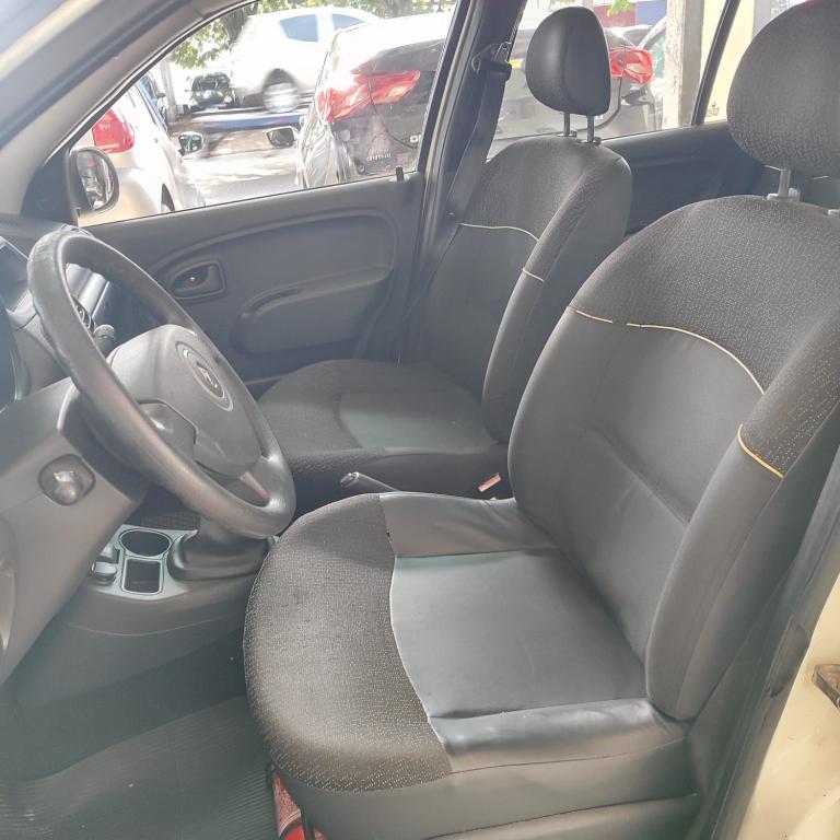 RENAULT Clio Hatch - Foto