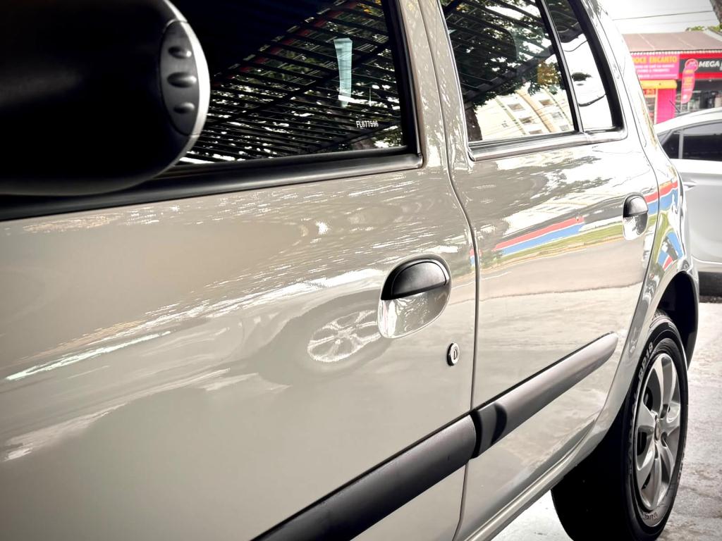RENAULT Clio Hatch - Foto
