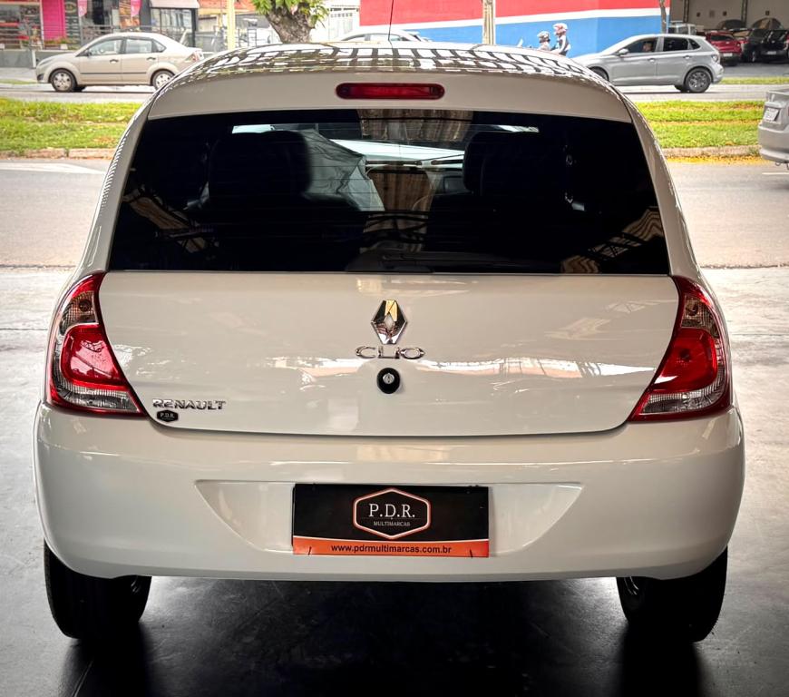 RENAULT Clio Hatch - Foto