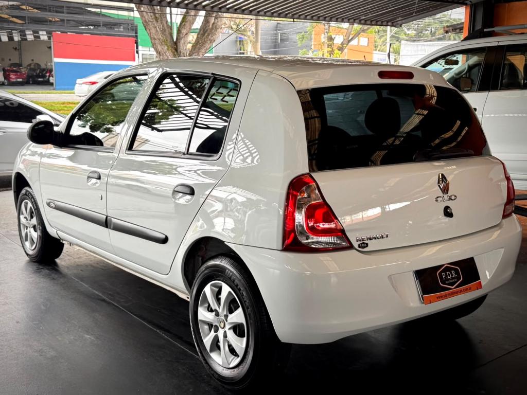 RENAULT Clio Hatch - Foto