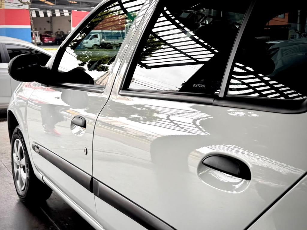 RENAULT Clio Hatch - Foto