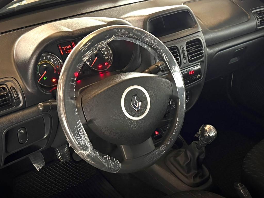 RENAULT Clio Hatch - Foto