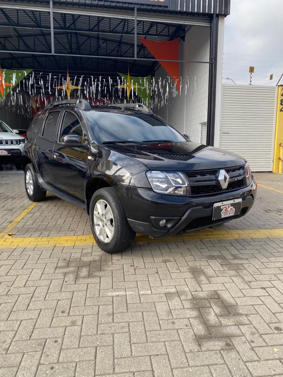 RENAULT Duster - Miniatura