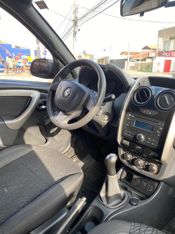 RENAULT Duster - Miniatura