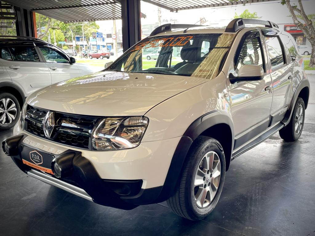 RENAULT Duster