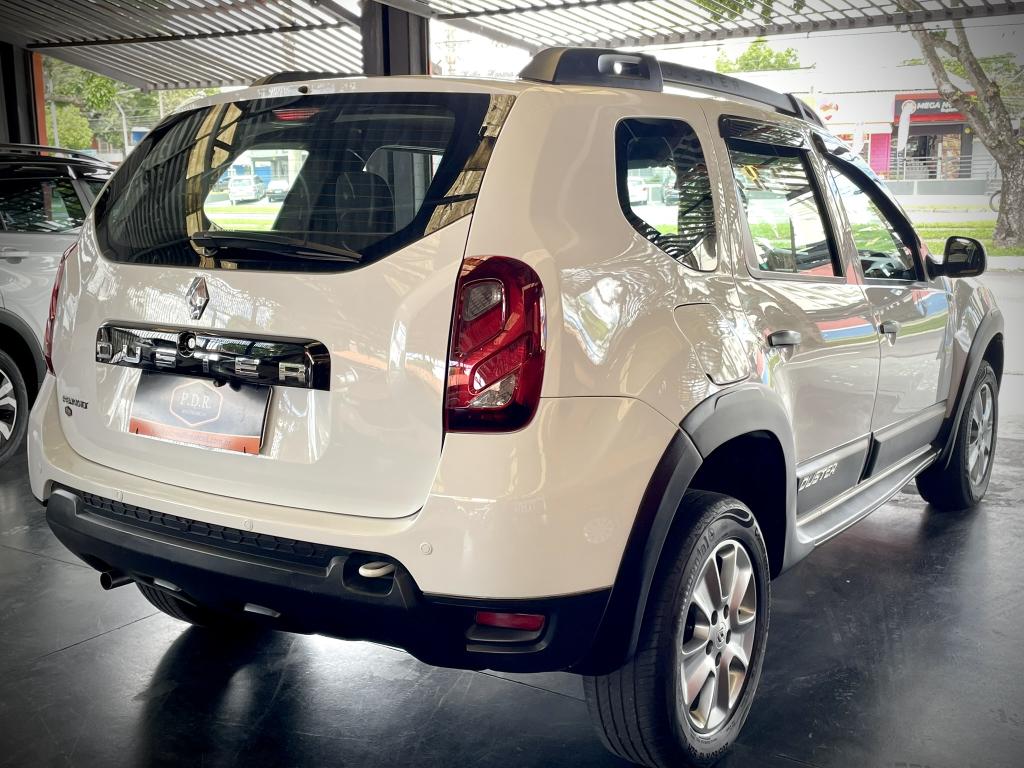 RENAULT Duster - Foto