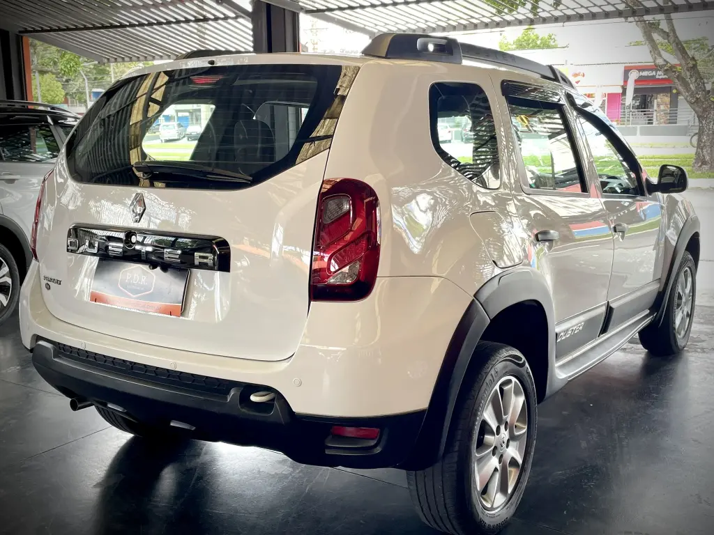 RENAULT Duster - Foto