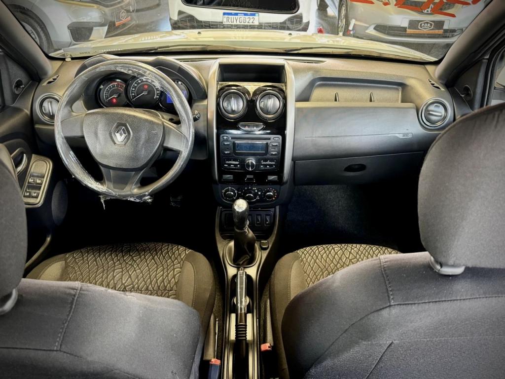 RENAULT Duster - Foto