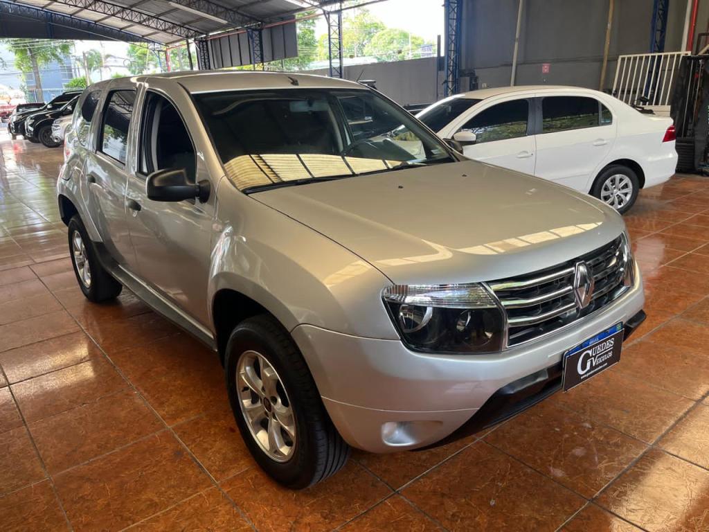 RENAULT Duster - Foto