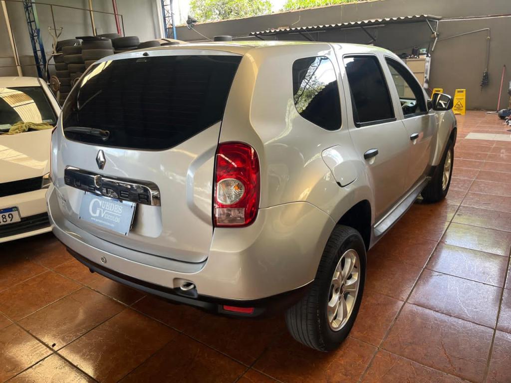 RENAULT Duster - Foto