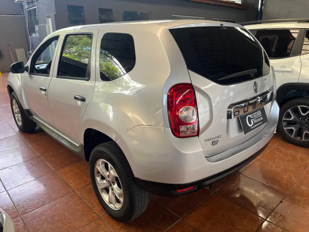 RENAULT Duster - Foto