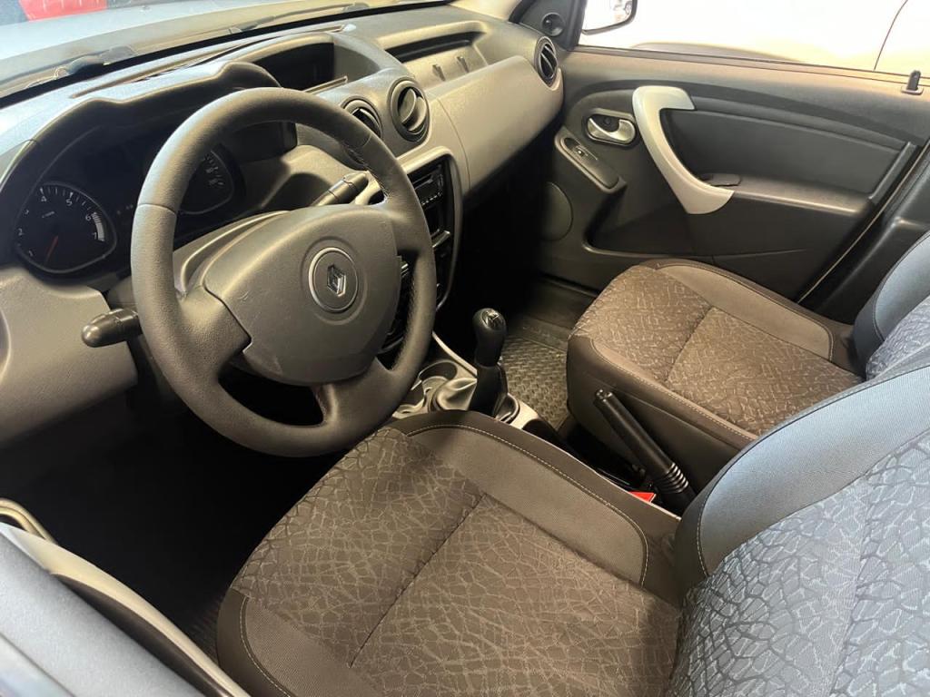 RENAULT Duster - Foto